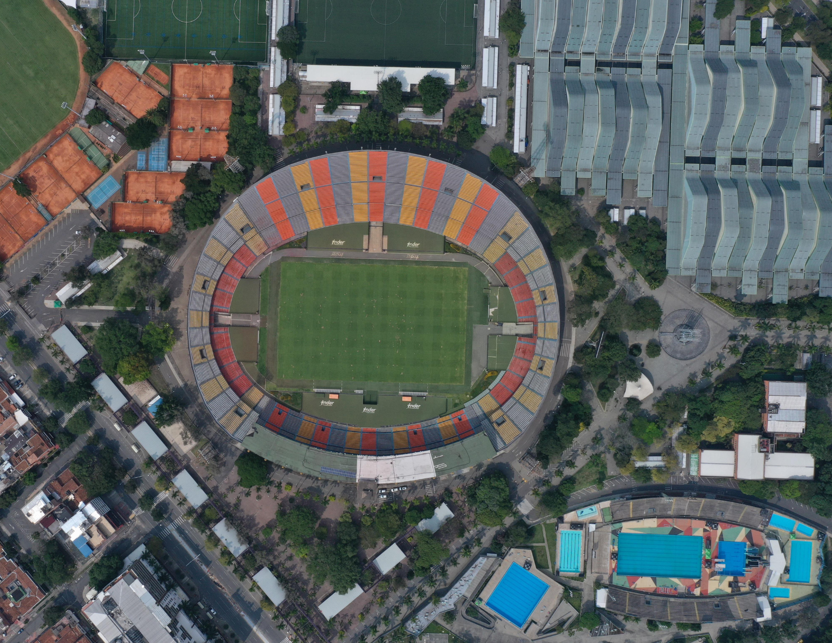 Los mejores planes para hacer deporte al aire libre en Medellín